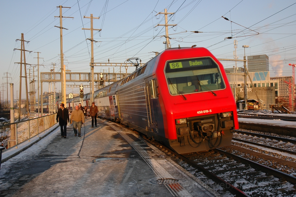 2305-0030-030212.jpg - SBB-CFF Re 450.019-5 «Stäfa» / Zürich-Oerlikon 3.2.2012