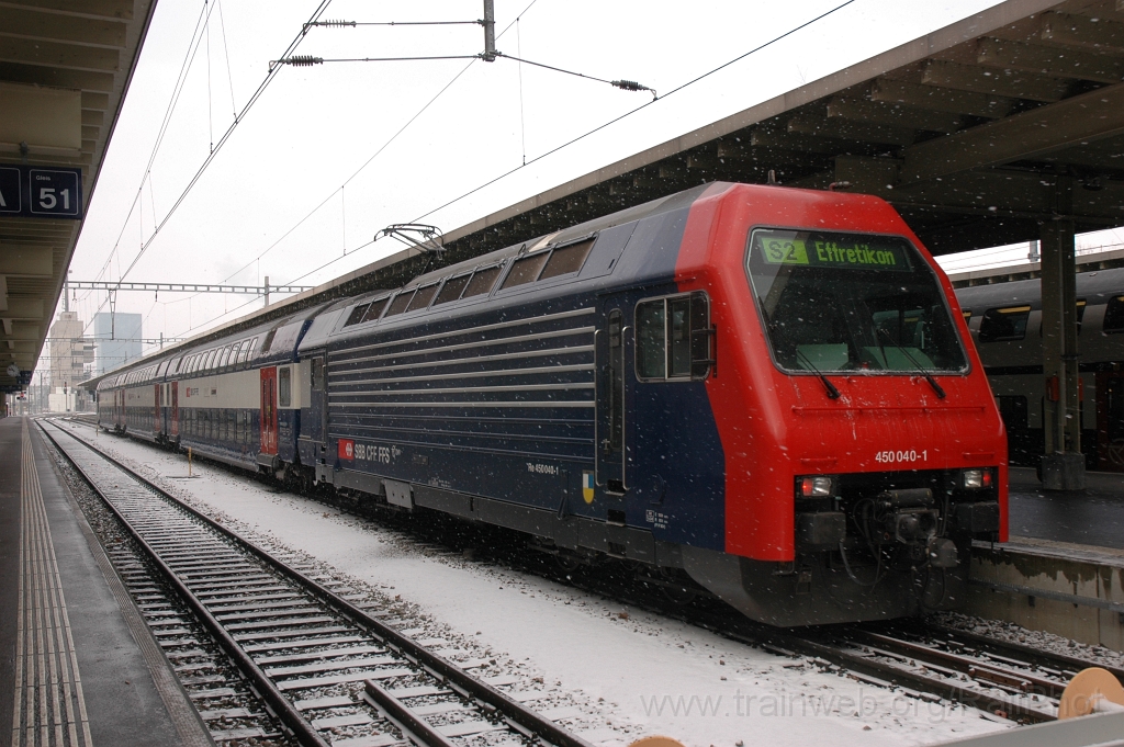 2308-0026-100212.jpg - SBB-CFF Re 450.040-1 «Hinwil» / Zürich HB 10.2.2012