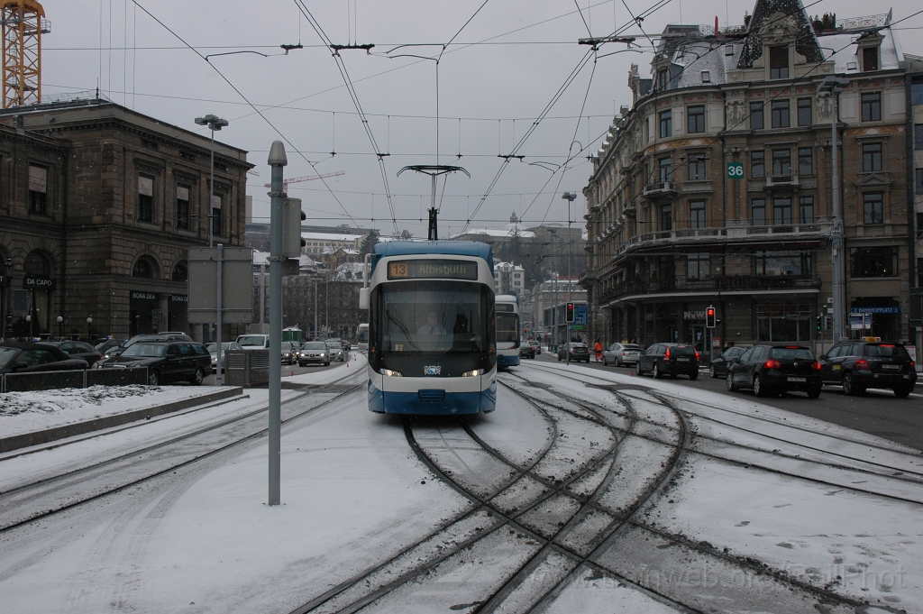 2309-0010-100212.jpg - VBZ Be 5/6 3013 / Bahnhofplatz 10.2.2012