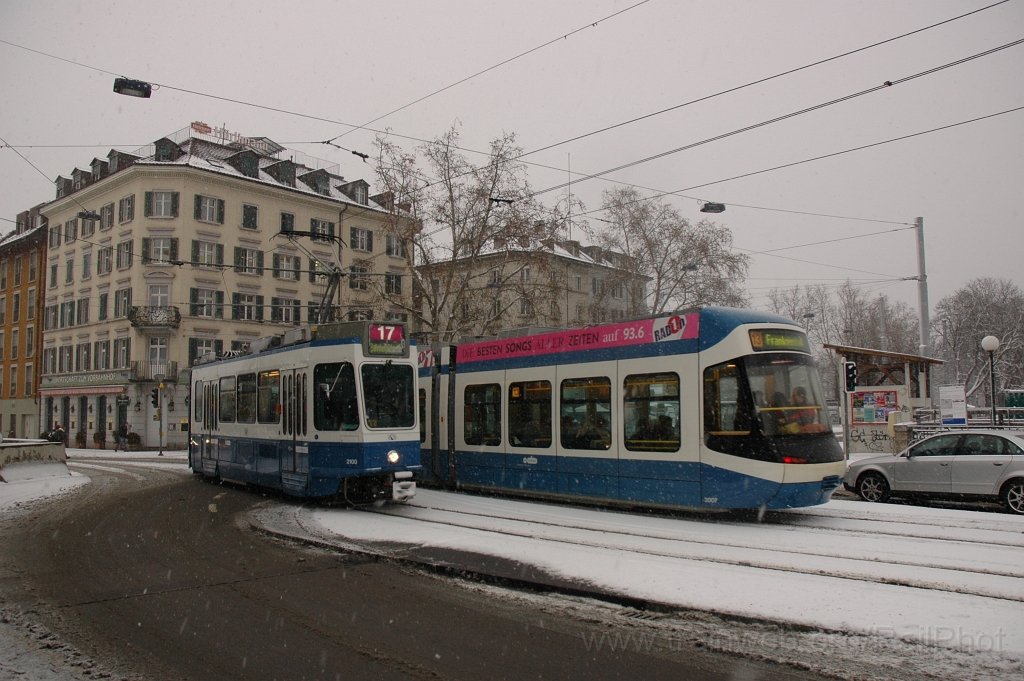 2313-0038-150212.jpg - VBZ Be 5/6 3007 + Be 4/8 2100 / Sihlquai 15.2.2012