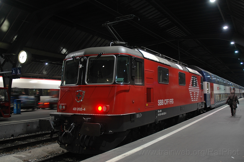 2321-0038-220212.jpg - SBB-CFF Re 420.202-4 / Zürich HB 22.2.2012