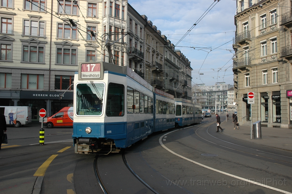 2334-0007-120312.jpg - VBZ Be 4/6'' 2078 + Be 4/6' 2045 «Riesbach» / Löwenplatz 12.3.2012