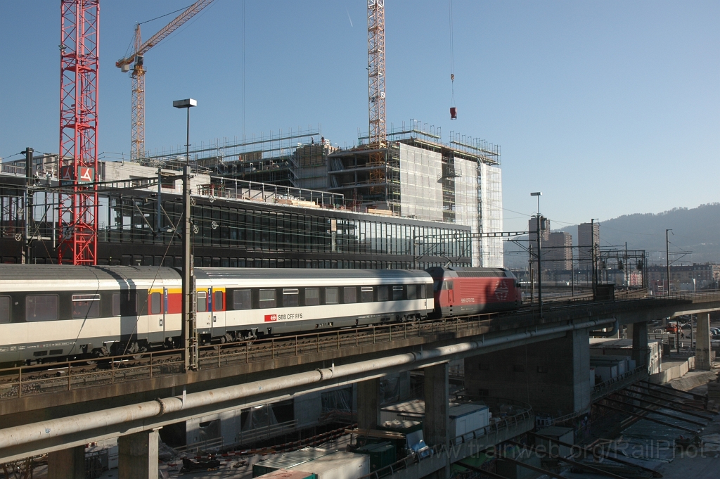 2338-0012-160312.jpg - SBB-CFF Re 460.033-4 / Zürich (Käferbergbrücke) 16.3.2012