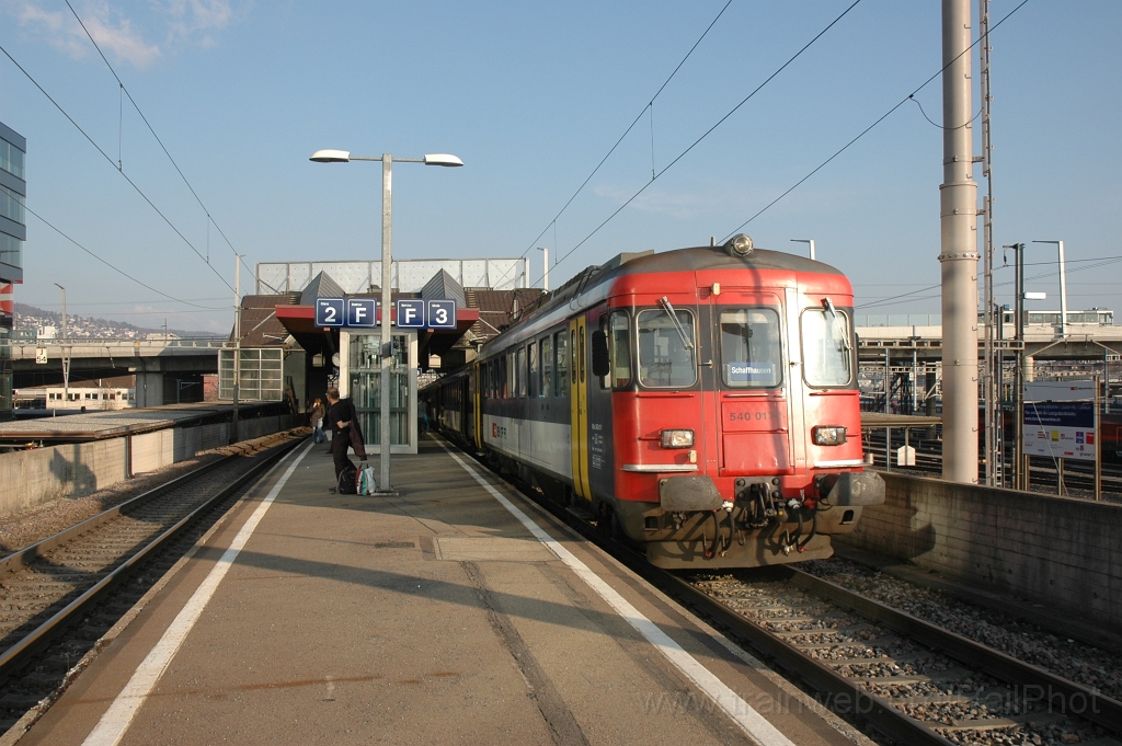 2341-0001-200312.jpg - SBB-CFF RBe 540.017-1 / Zürich-Hardbrücke 20.3.2012