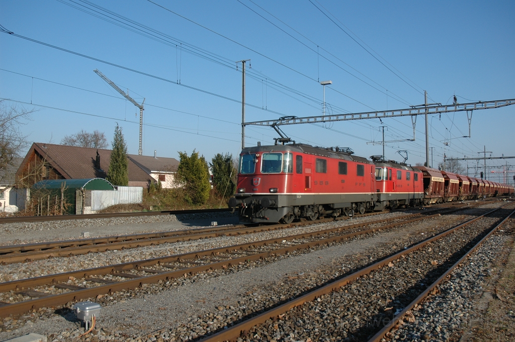 2346-0006-220312.jpg - SBB-CFF Re 4/4''' 11369 + Re 4/4'' 11256 / Rümlang 22.3.2012