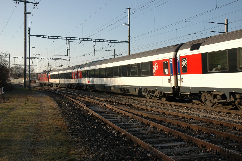 2347-0032-220312.jpg - SBB-CFF Re 4/4'' 11303 / Rümlang 22.3.2012