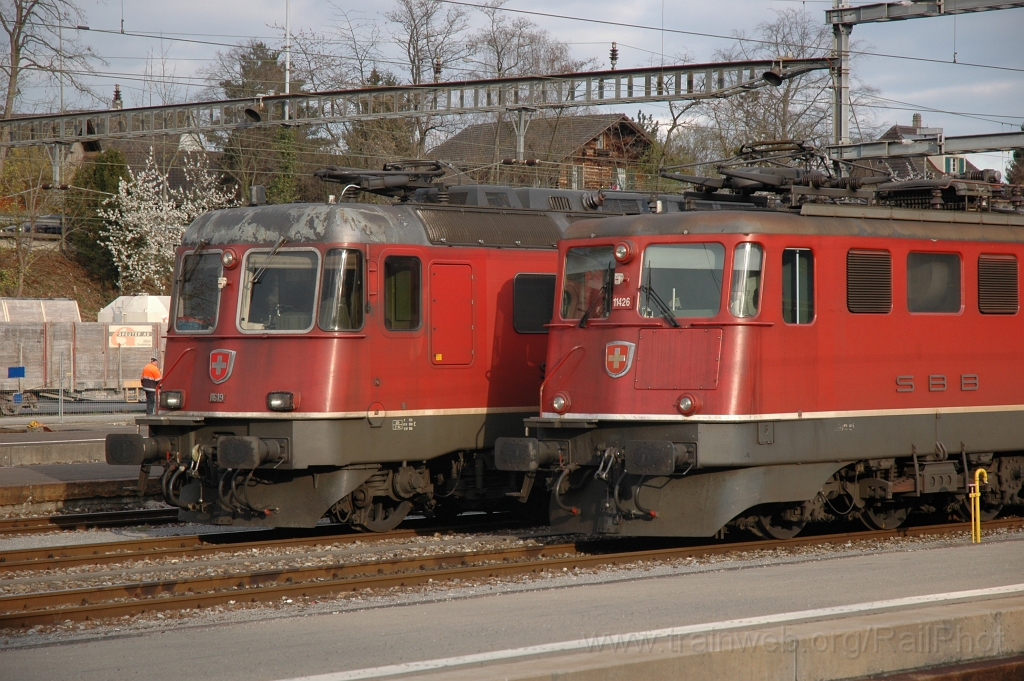 2351-0046-300312.jpg - SBB-CFF Ae 6/6 11426 «Stadt Zürich» + Re 6/6 11619 «Arbon» / Bülach 30.3.2012