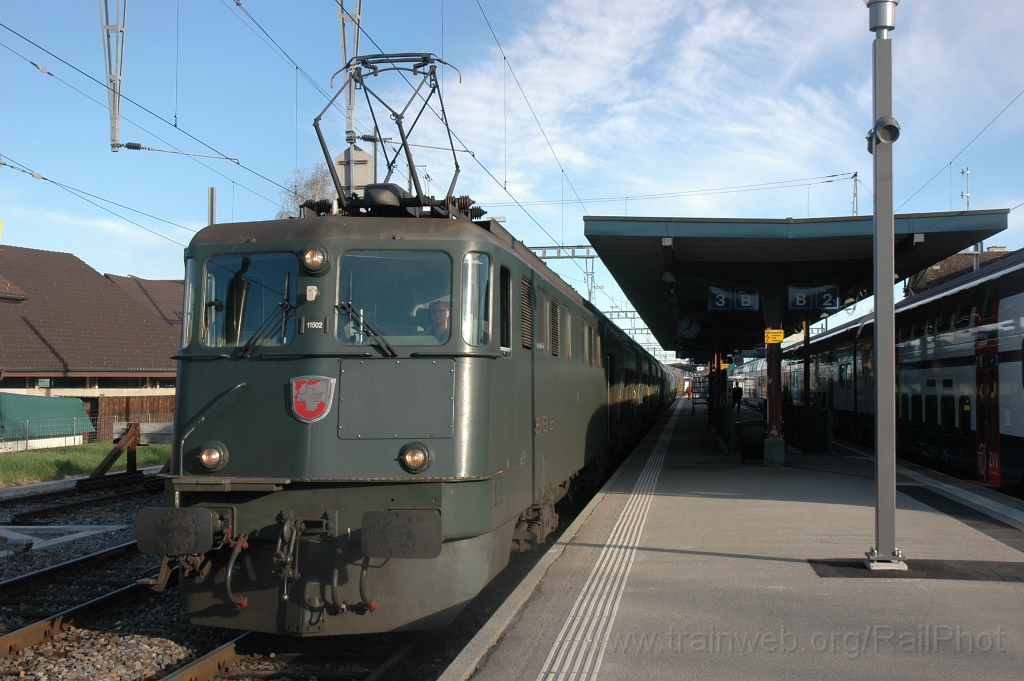 2364-0030-250412.jpg - SBB-CFF Ae 6/6 11502 «Nyon» / Hinwil 25.4.2012