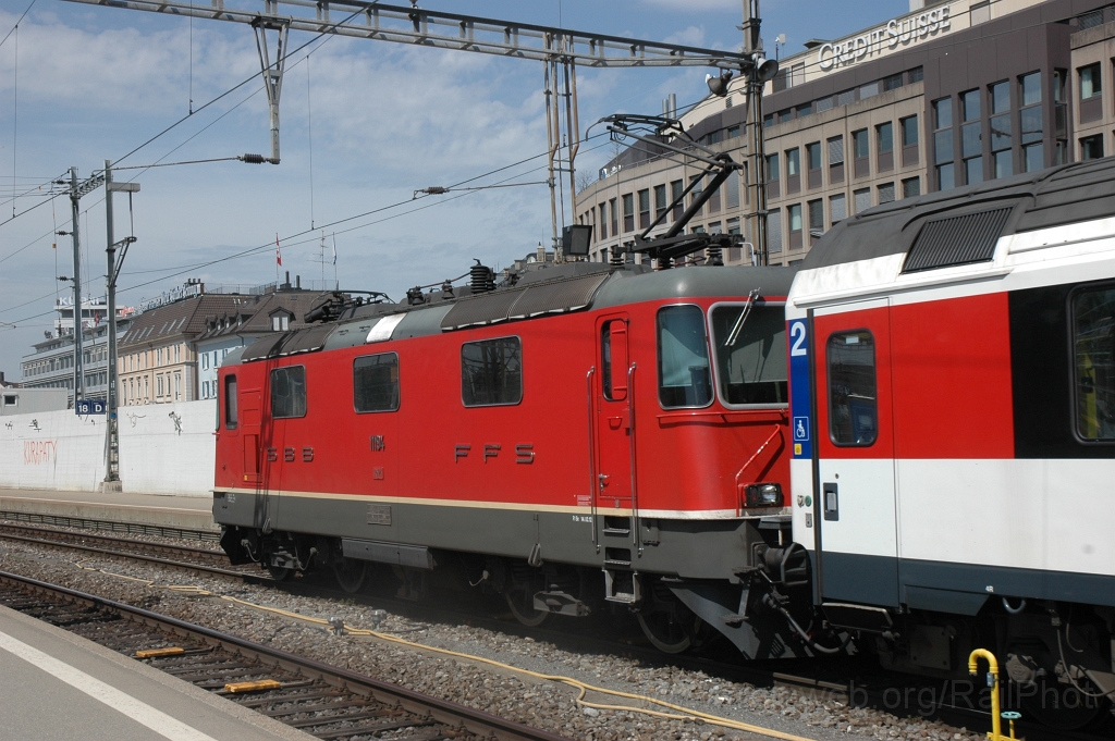 2366-0005-270412.jpg - SBB-CFF Re 4/4'' 11194 / Zürich HB 27.4.2012