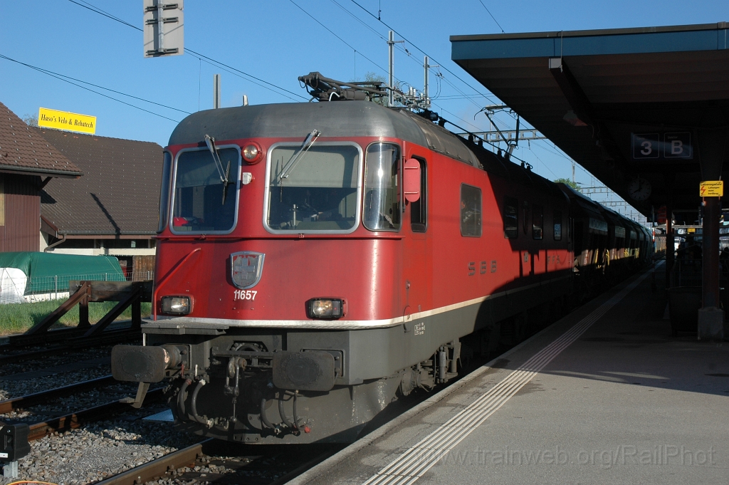 2378-0001-020512.jpg - SBB-CFF Re 6/6 11657 «Estavayer-le-Lac» / Hinwil 2.5.2012