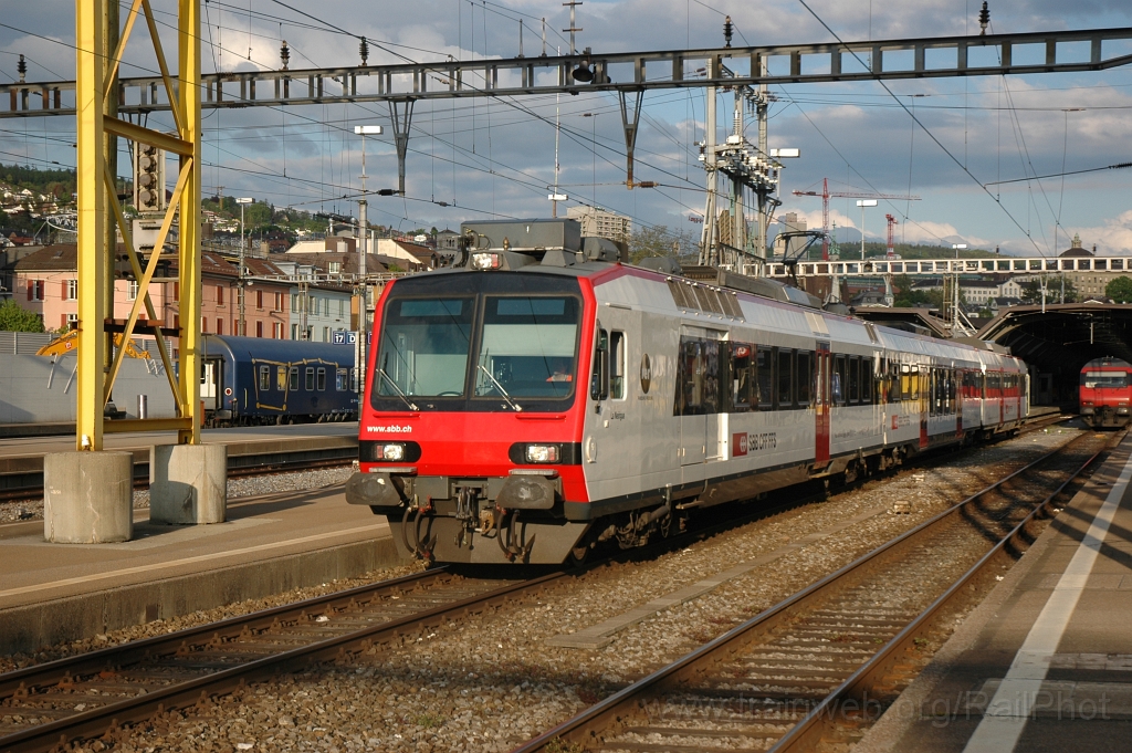 2388-0008-070512.jpg - SBB-CFF RBDe 560.265-1 / Zürich HB 7.5.2012