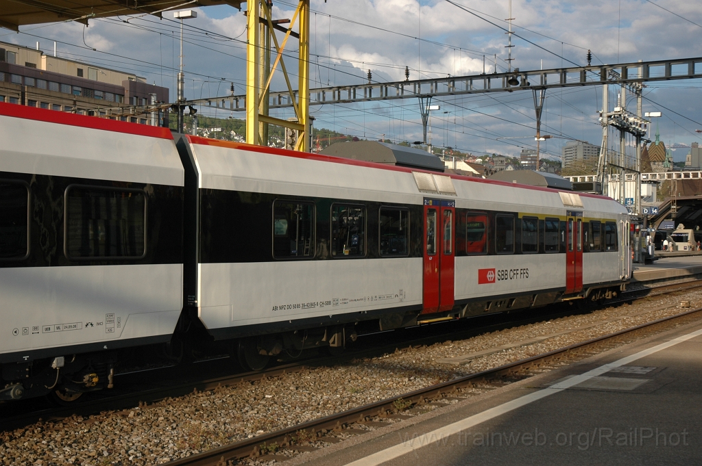 2388-0019-070512.jpg - SBB-CFF ABt 50 85 39-43 845-9 / Zürich HB 7.5.2012
