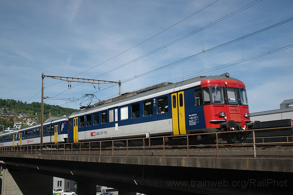 2391-0028-110512.jpg - SBB-CFF RBe 540.063-5 / Zürich (Käferbergbrücke) 11.5.2012
