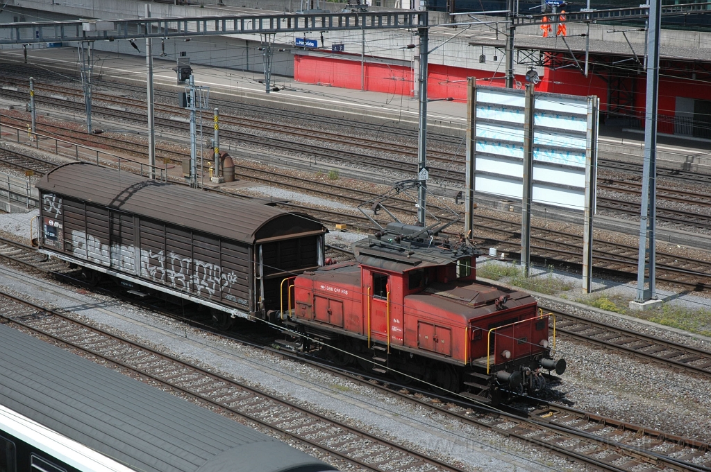 2405-0011-220512.jpg - SBB-CFF Ee 3/3 16388 / Zürich-Hardbrücke 22.5.2012