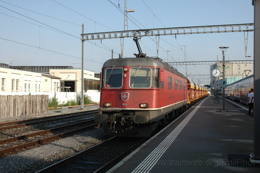 2406-0027-240512.jpg - SBB-CFF Re 6/6 11624 «Rothrist» / Hinwil 24.5.2012