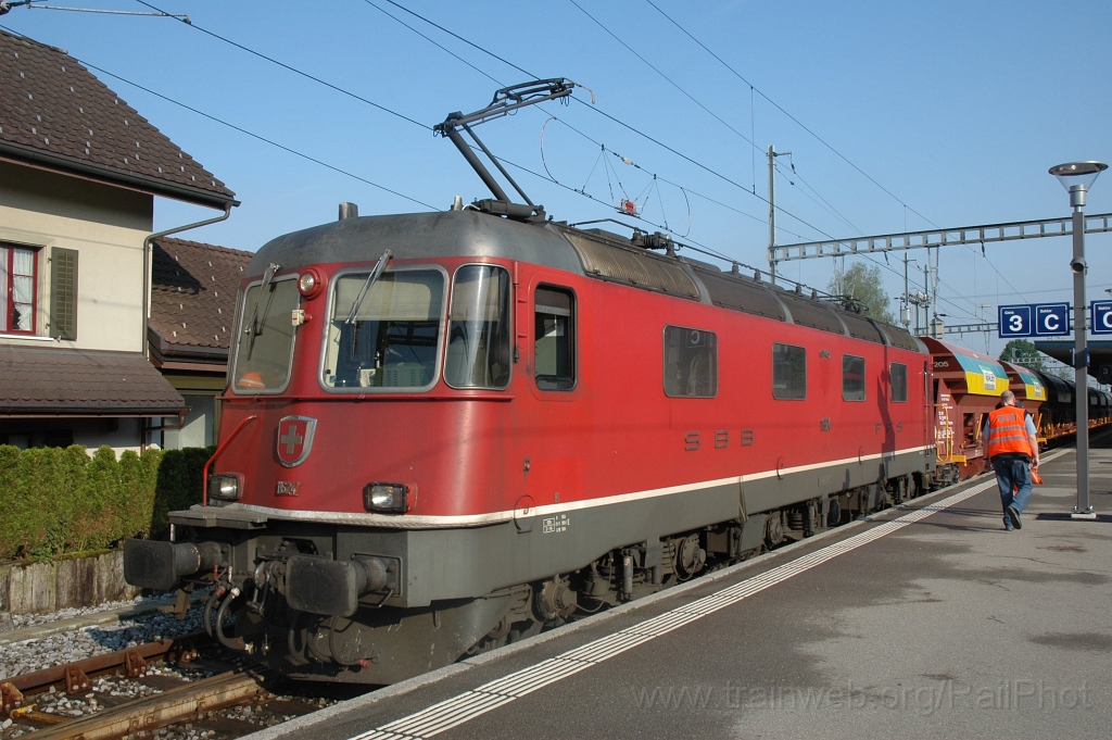 2406-0031-240512.jpg - SBB-CFF Re 6/6 11624 «Rothrist» / Hinwil 24.5.2012