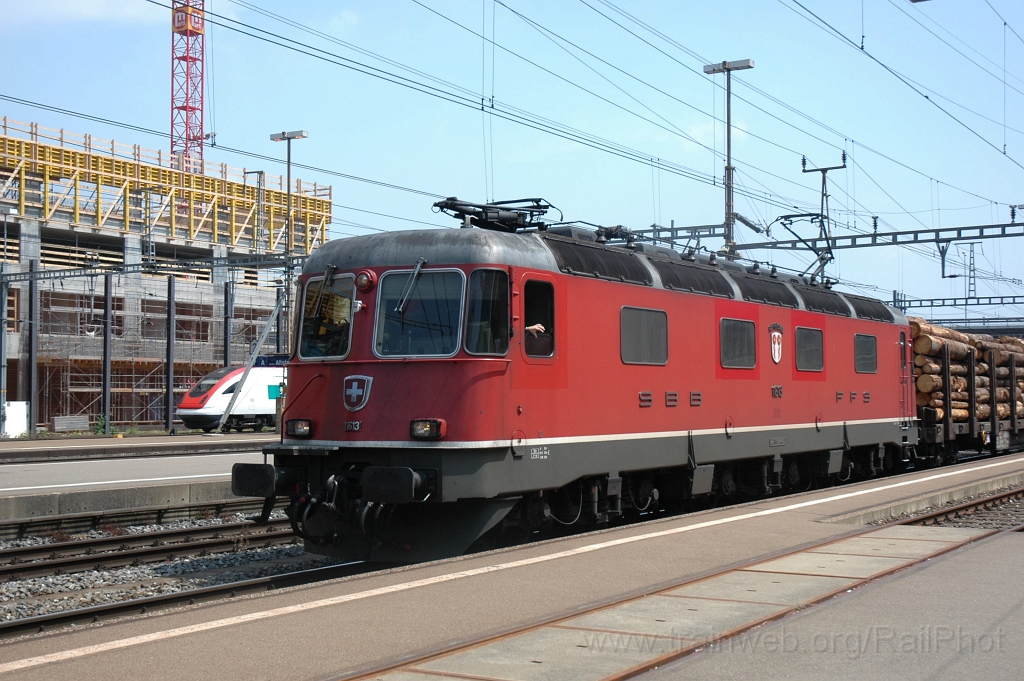 2407-0027-240512.jpg - SBB-CFF Re 6/6 11613 «Rapperswil» / Zürich-Altstetten 24.5.2012