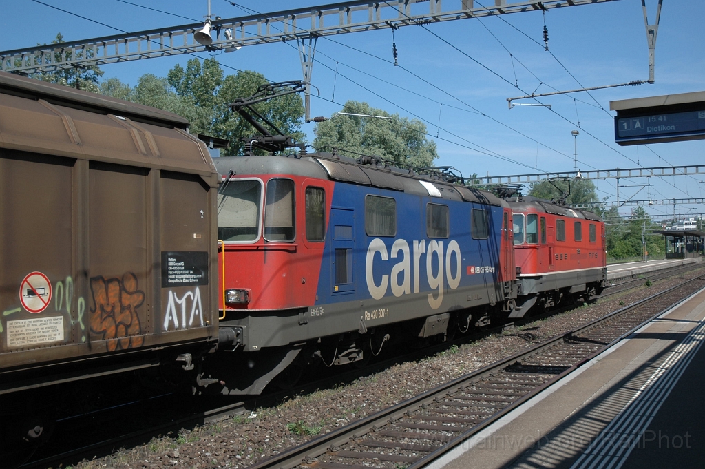 2409-0009-250512.jpg - SBB-CFF Re 4/4''' 11353 + Re 420.307-1 / Glanzenberg 25.5.2012