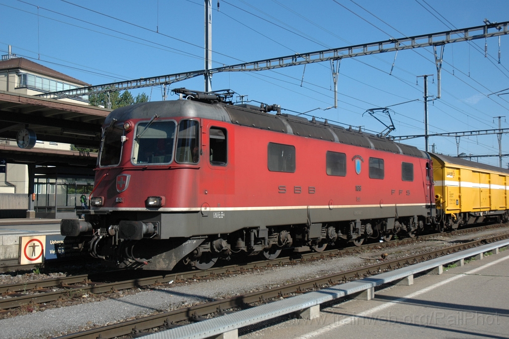 2411-0050-250512.jpg - SBB-CFF Re 6/6 11616 «Illnau-Effretikon» / Dietikon 25.5.2012