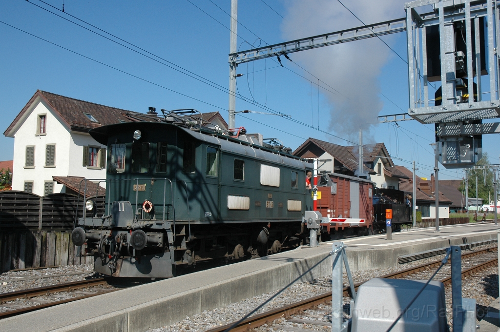 2412-0050-260512.jpg - DVZO Be 4/4 15 + DBB Ed 3/4 51/ Hinwil 26.5.2012