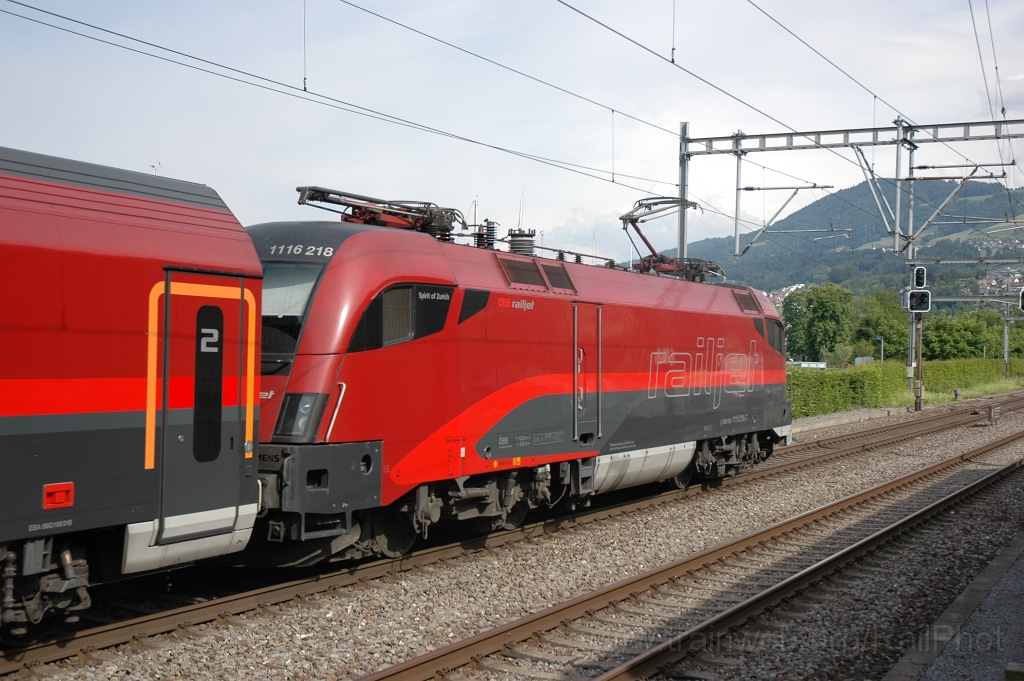 2417-0031-270512.jpg - ÖBB 1116.218-7 «Spirit of Zürich» / Richterswil 27.5.2012