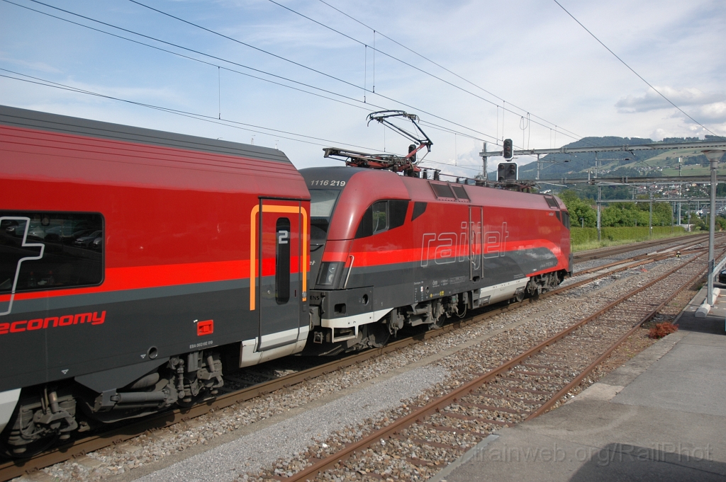 2417-0048-270512.jpg - ÖBB 1116.219-5 / Richterswil 27.5.2012