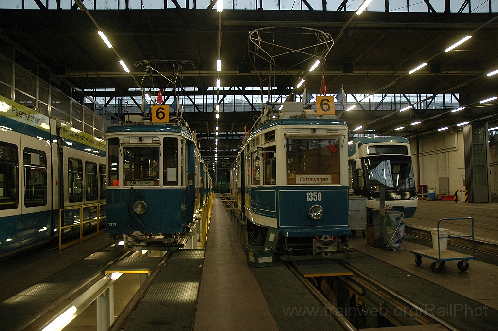 2429-0036-030612.jpg - APS/VBZ Ce 2/2 1019 + Ce 4/4 1330 «Partytram» + Be 5/6 3010 / Oerlikon 3.6.2012