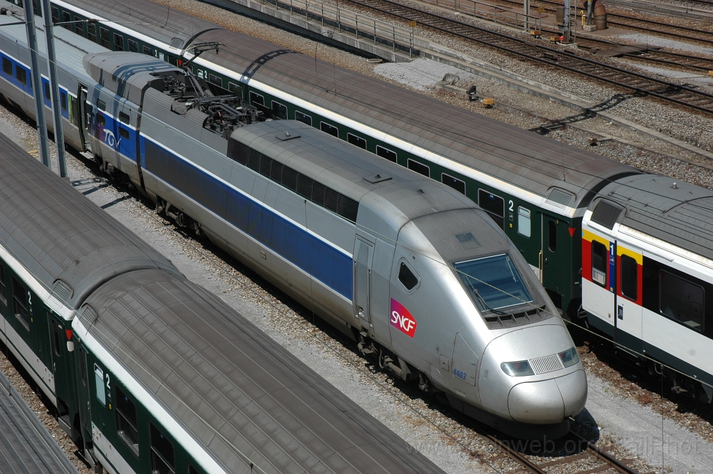 2432-0007-070612.jpg - SNCF TGV 384.005 / Zürich-Hardbrücke 7.6.2012