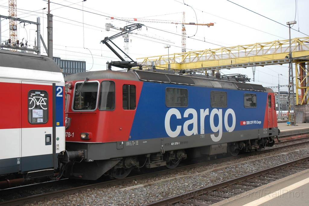 2433-0003-080612.jpg - SBB-CFF Re 421.378-1 / Zürich HB 8.6.2012