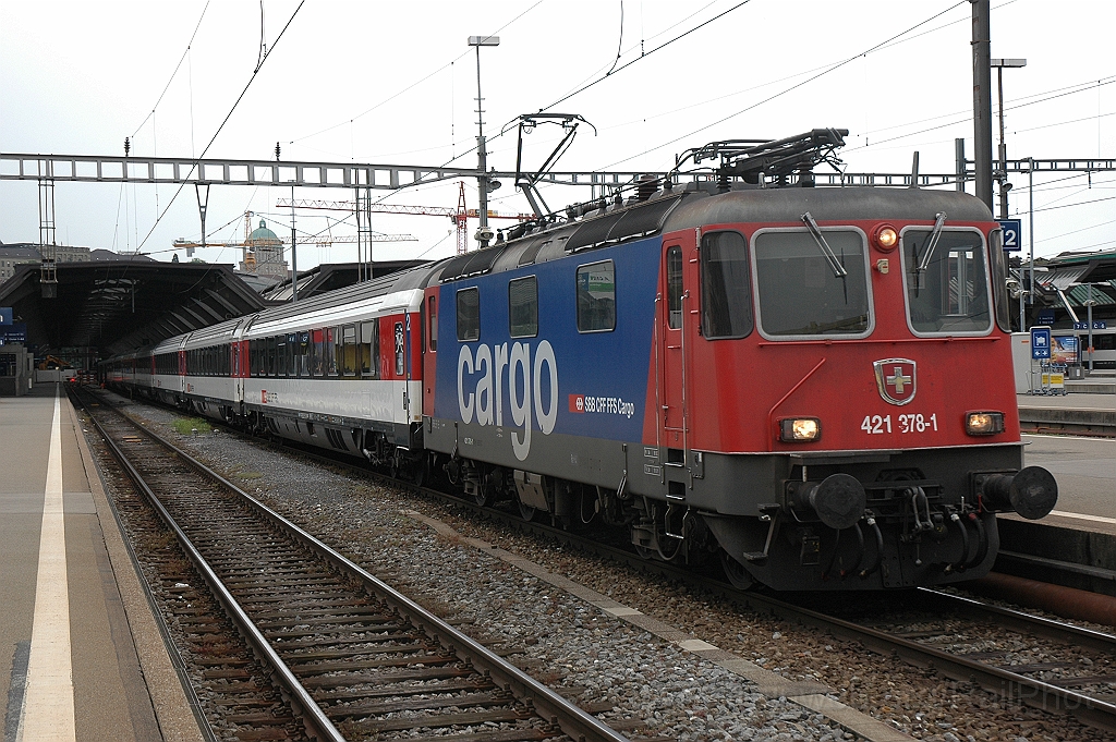 2433-0021-080612.jpg - SBB-CFF Re 421.378-1 / Zürich HB 8.6.2012