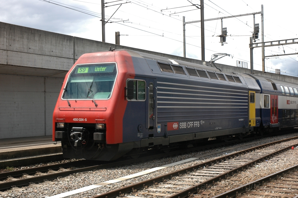 2434-0001-110612.jpg - SBB-CFF Re 450.024-5 «Pfungen» / Zürich-Hardbrücke 11.6.2012