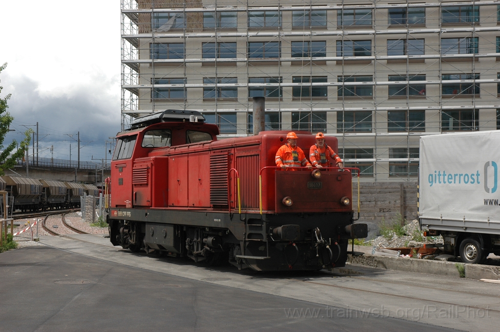 2434-0007-110612.jpg - SBB-CFF Bm 4/4 18407 / Zürich (Maag-Areal) 11.6.2012
