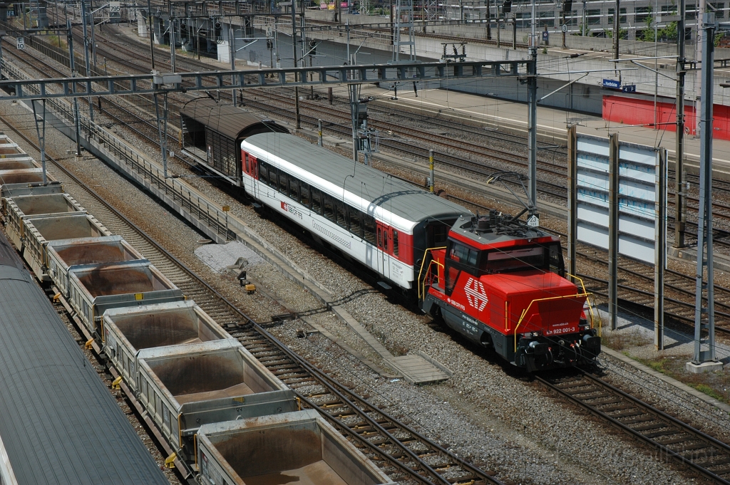 2436-0025-140612.jpg - SBB-CFF Ee 922.001-3 / Zürich-Hardbrücke 14.6.2012