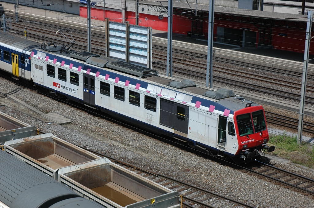 2437-0005-140612.jpg - SBB-CFF RBDe 561.173-6 / Zürich-Hardbrücke 14.6.2012