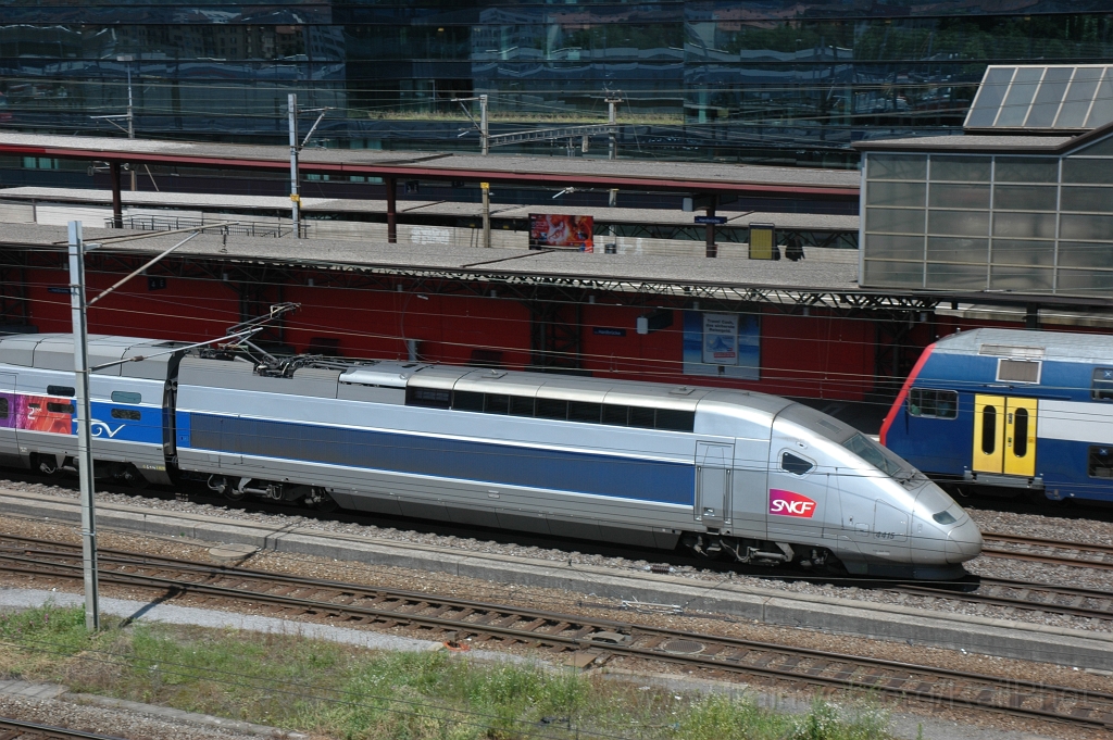 2438-0007-140612.jpg - SNCF TGV 384.030 / Zürich-Hardbrücke 14.6.2012