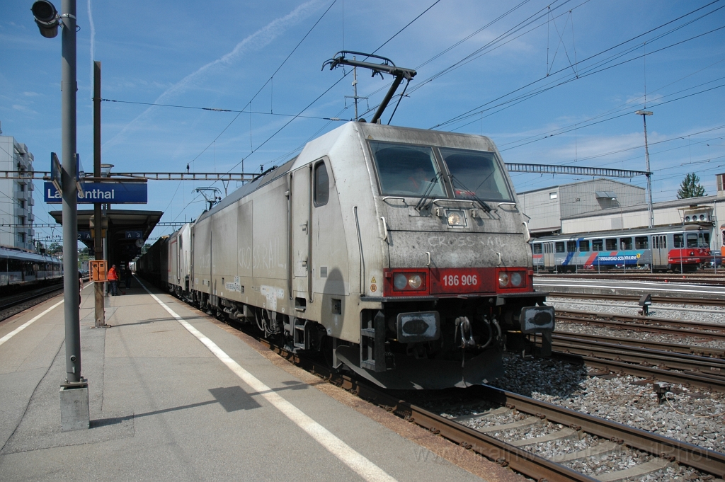 2442-0019-150612.jpg - Crossrail 186.906-4 + 904-9 / Langenthal 15.6.2012
