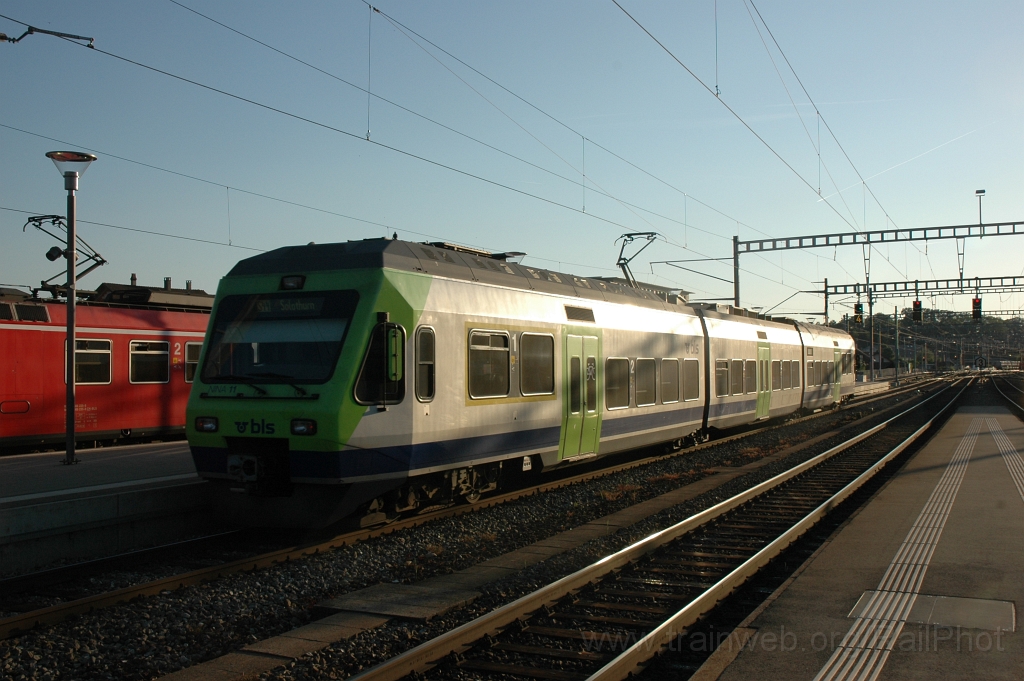 2445-0013-150612.jpg - BLS RABe 525.011-3 / Burgdorf 15.6.2012