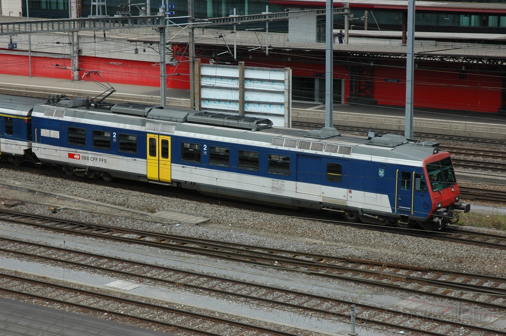 2459-0018-190612.jpg - SBB-CFF RBDe 560.121-6 «Mels» / Zürich-Hardbrücke 19.6.2012