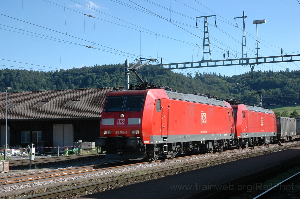 2461-0050-230612.jpg - DBAG 185.102-1 + 110-4 / Hüntwangen-Wil 23.6.2012
