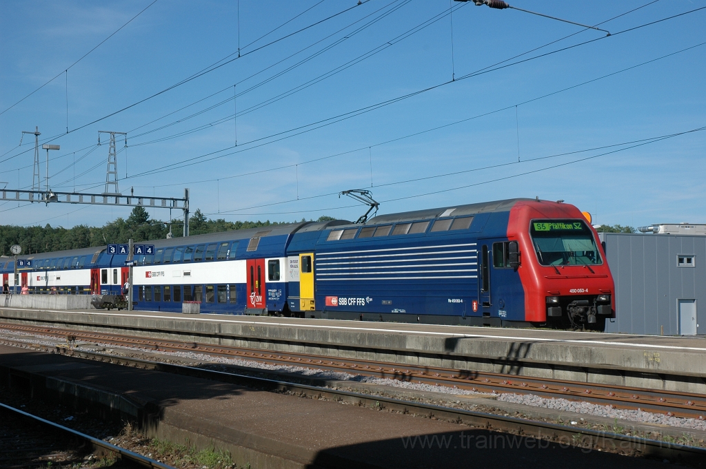 2462-0017-230612.jpg - SBB-CFF Re 450.053-4 «Witikon» / Hüntwangen-Wil 23.6.2012