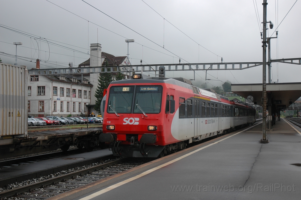 2474-0007-030712.jpg - SOB ABt 50 48 38-35 178-2 / Arth-Goldau 3.7.2012