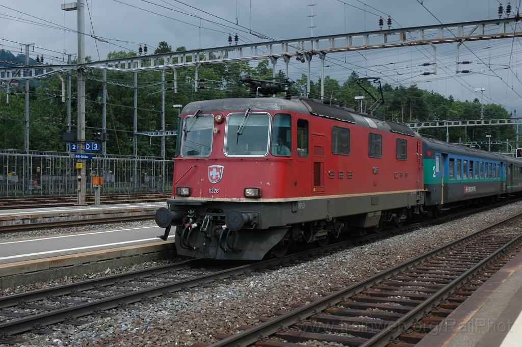 2477-0034-030712.jpg - SBB-CFF Re 4/4'' 11226 / Arth-Goldau 3.7.2012