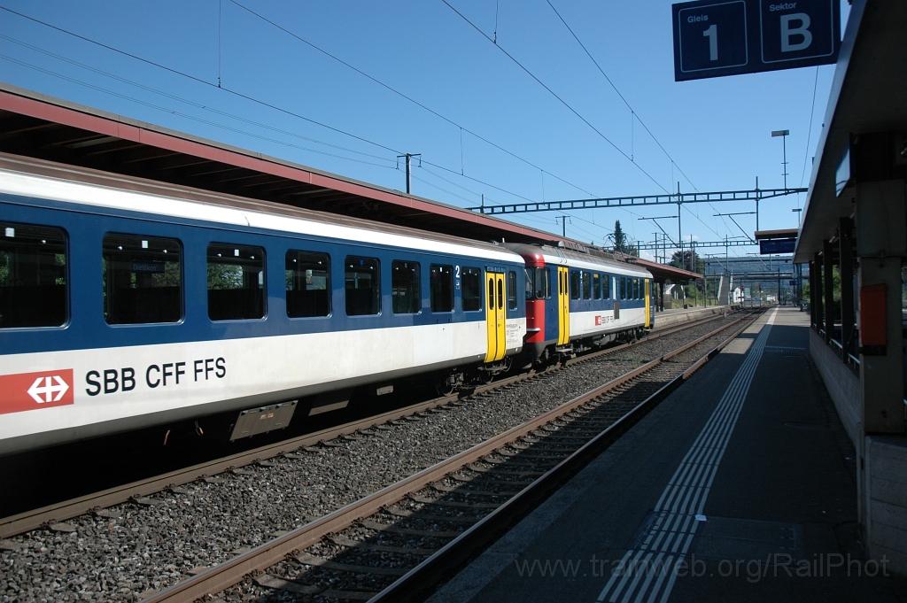 2489-0001-070712.jpg - SBB-CFF RBe 540.047-8 / Dietlikon 7.7.2012