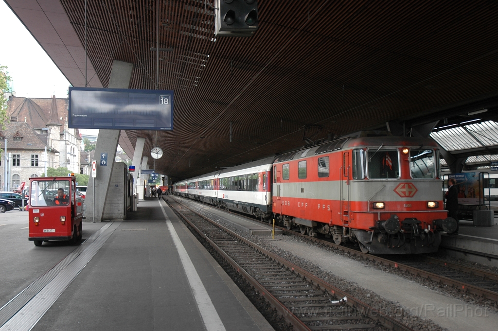 2496-0031-120712.jpg - SBB-CFF Re 4/4'' 11109 / Zürich HB 12.7.2012