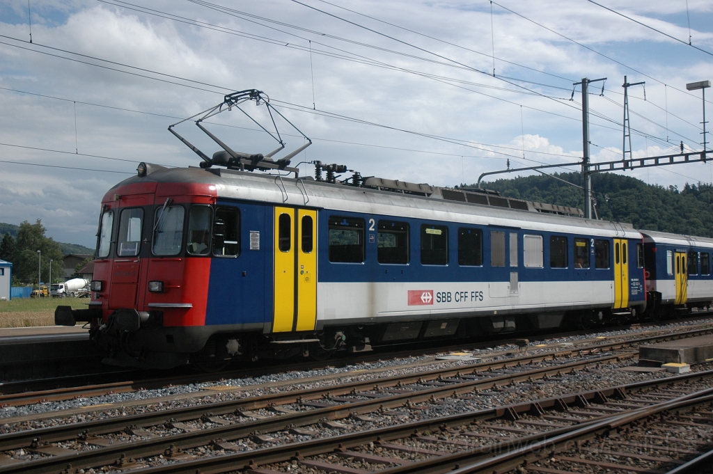 2502-0022-190712.jpg - SBB-CFF RBe 540.056-9 / Hüntwangen-Wil 19.7.2012