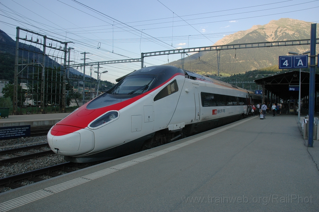 2519-0045-260712.jpg - SBB-CFF ETR 93 85 5 610.714-3 / Brig 26.7.2012