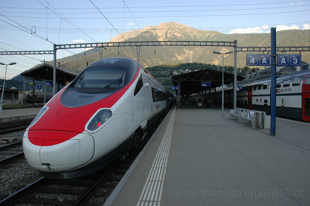 2520-0015-260712.jpg - SBB-CFF ETR 93 85 5 610.714-3 / Brig 26.7.2012
