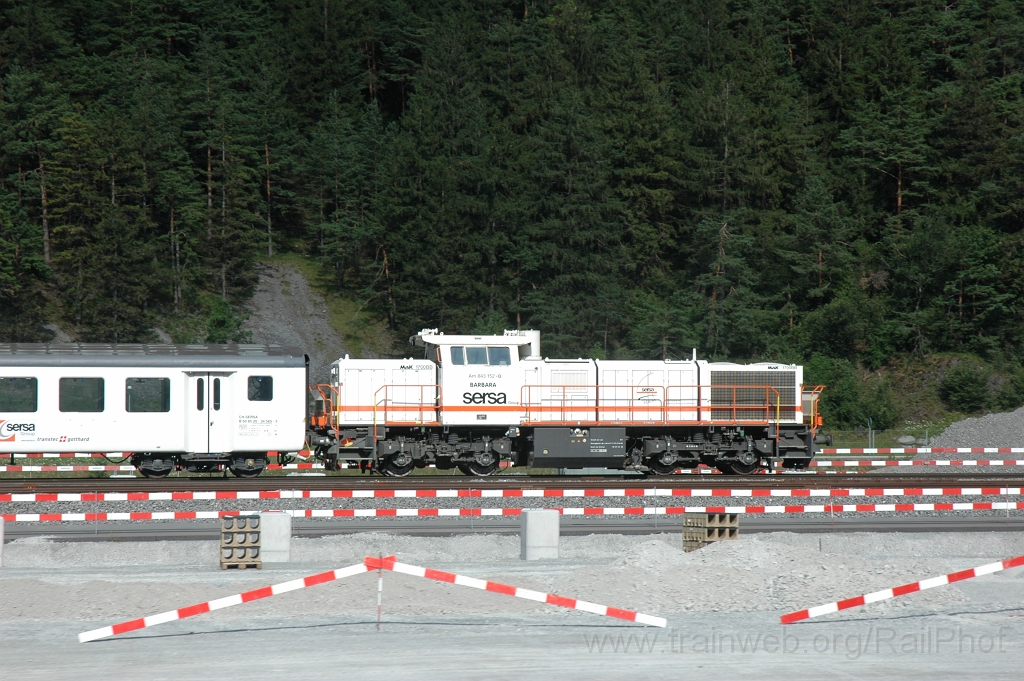 2520-0037-270712.jpg - Sersa Am 843.152-0 «Barbara» / Rhynächt 27.7.2012