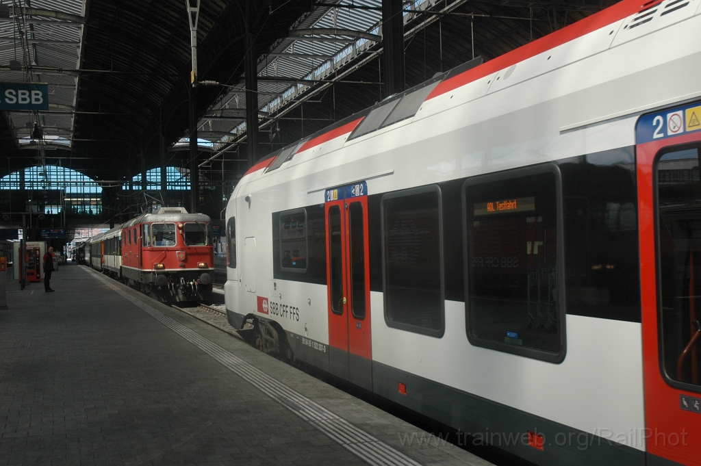 2536-0013-300712.jpg - SBB-CFF RABe 522.207 + Re 4/4'' 11152 / Basel SBB 30.7.2012