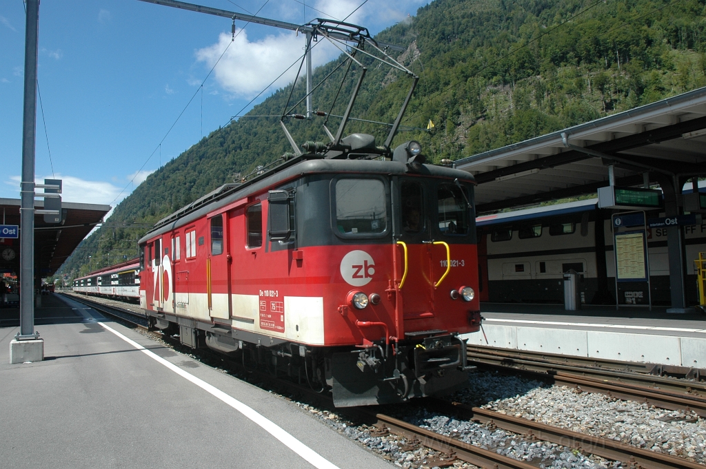 2544-0011-050812.jpg - ZB De 110.021-3 / Interlaken-Ost 5.8.2012